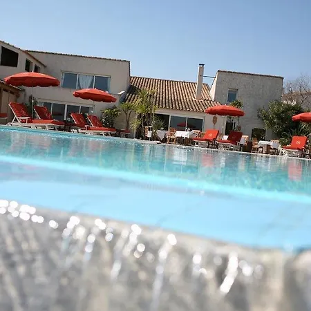 L' Estelle En Camargue Hotel