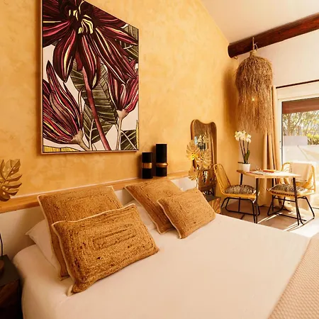 L' Estelle En Camargue Hotel 5*