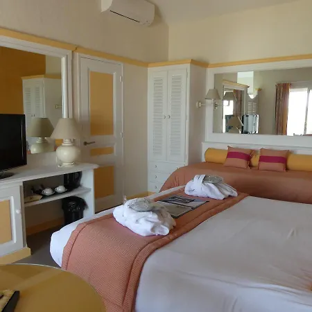 L' Estelle En Camargue 5*