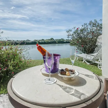 L' Estelle En Camargue 5*