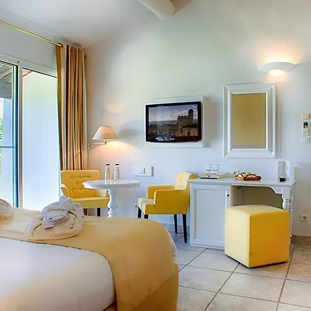 Hotel L' Estelle En Camargue 5*