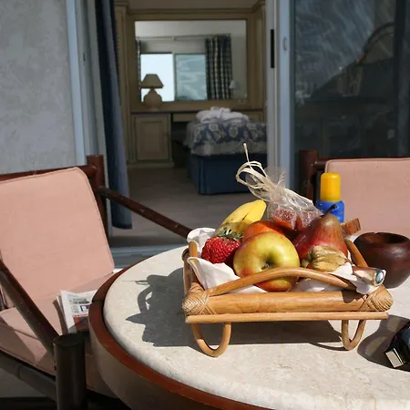 L' Estelle En Camargue Hotel